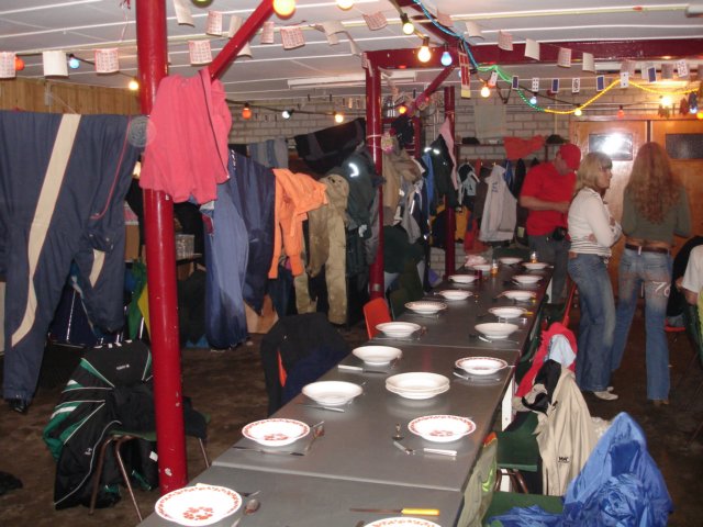 2006HWK 105.jpg